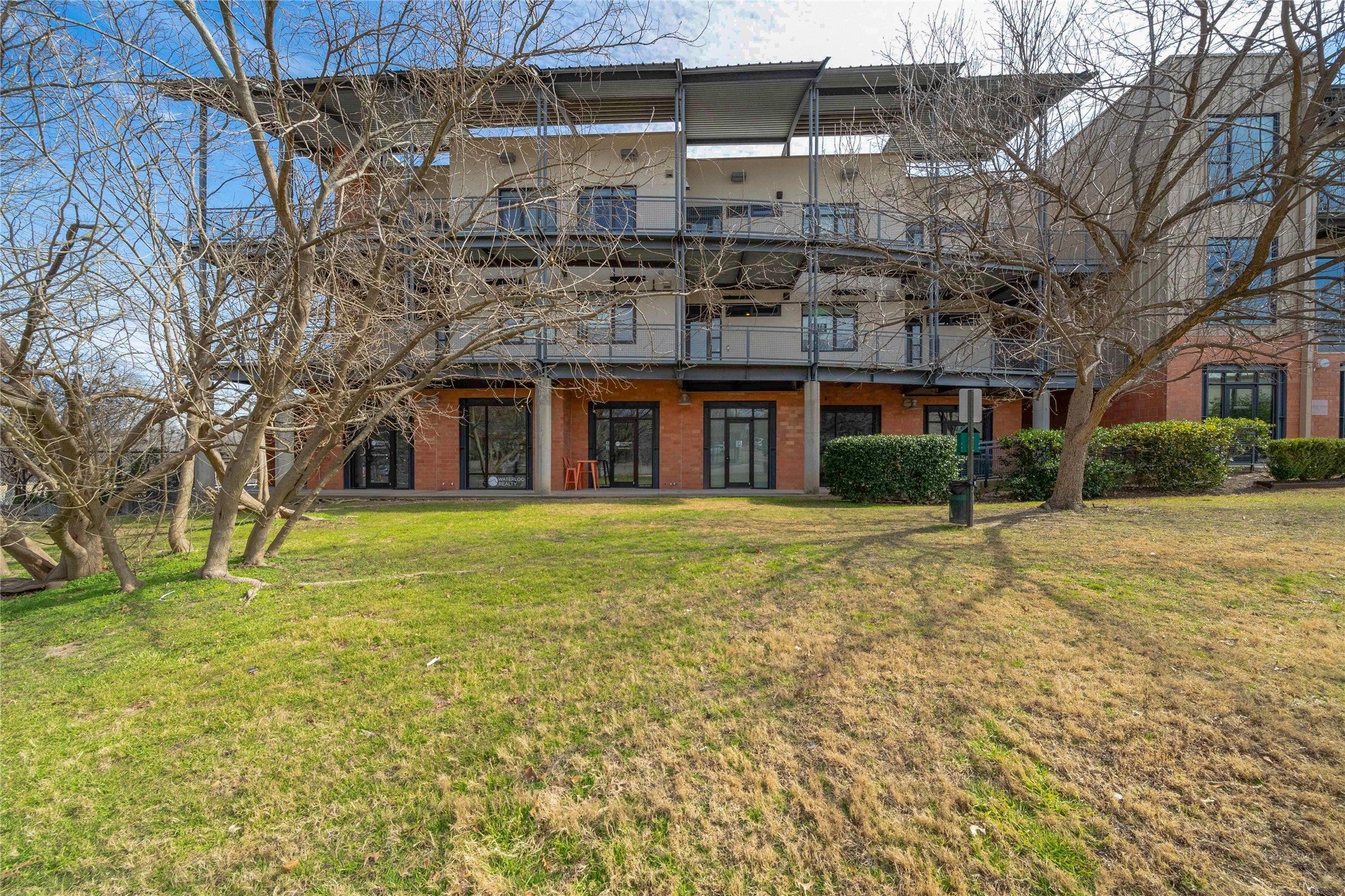 Photo of Listing #7188743