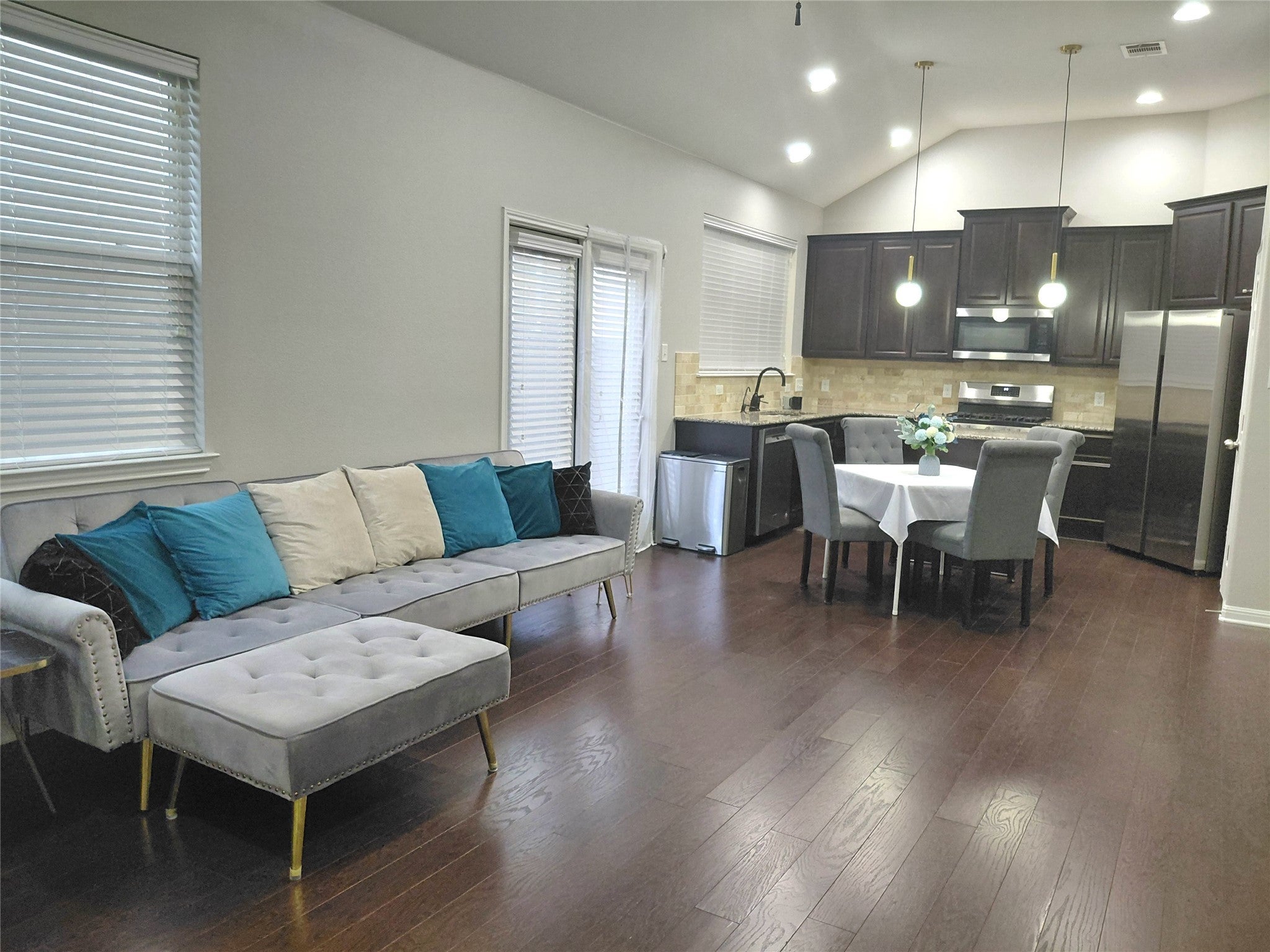 Photo of Listing #6787985