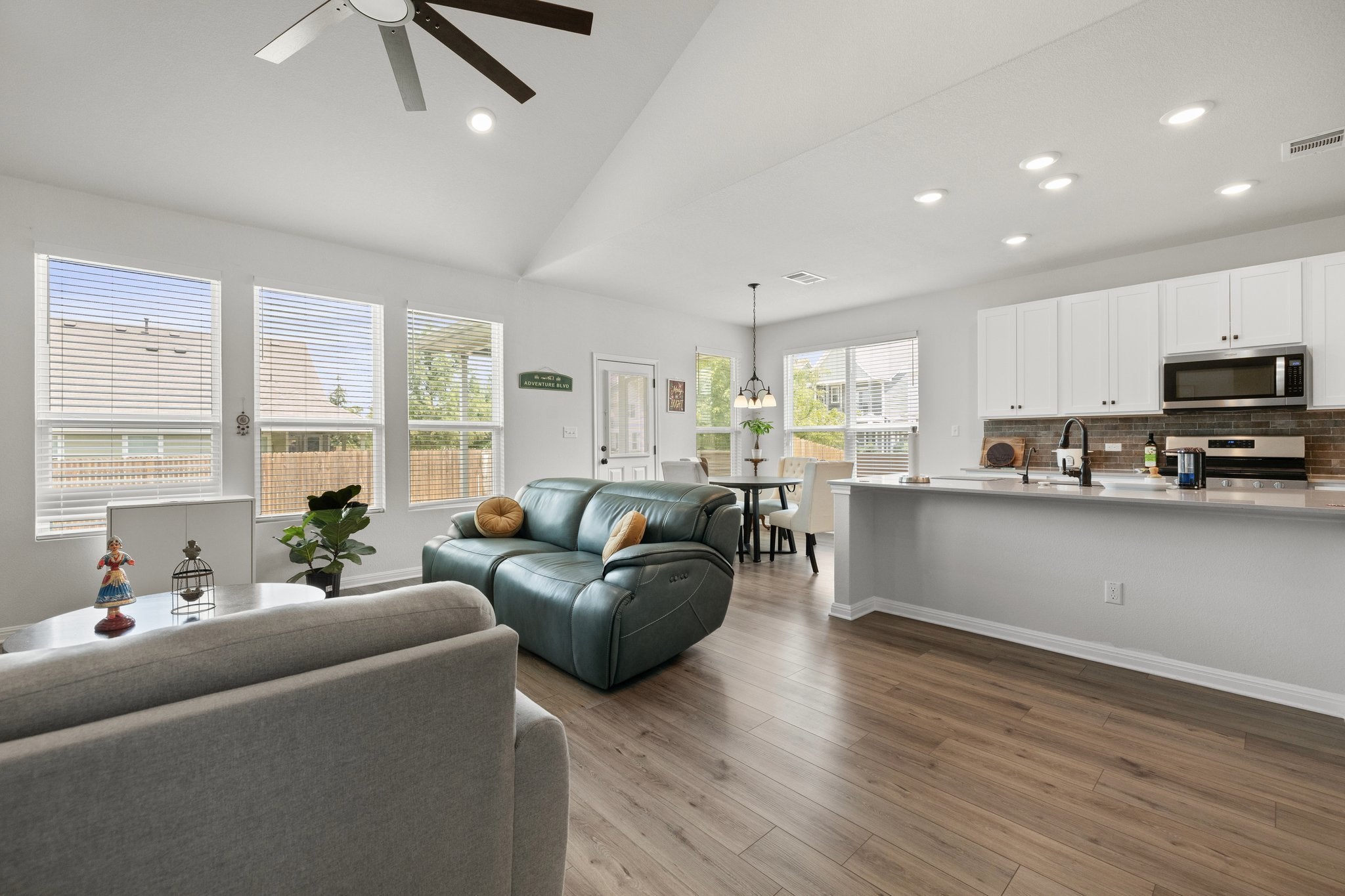 Photo of Listing #9226132