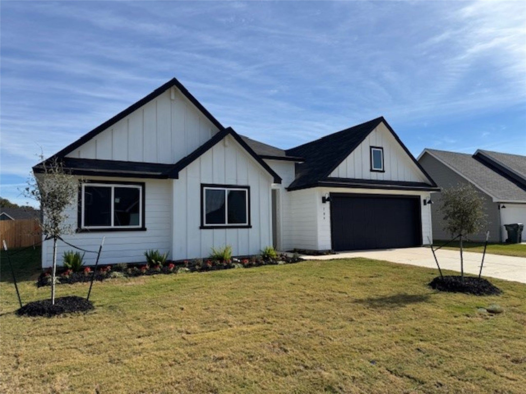 Photo of Listing #4618095