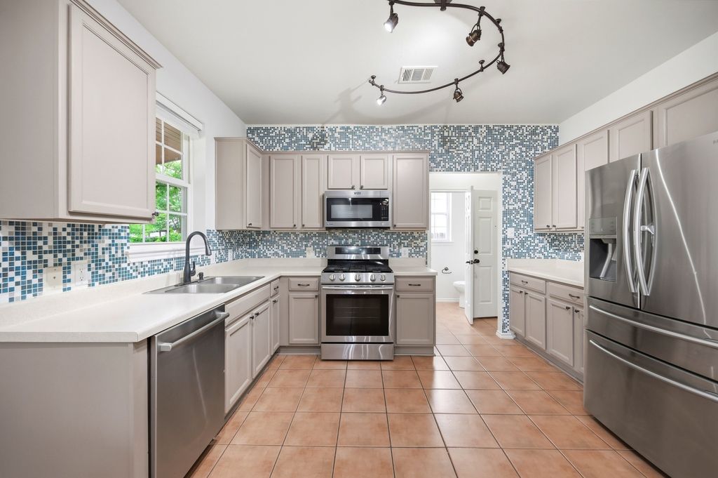 1136 Beechwood Drive, Kyle