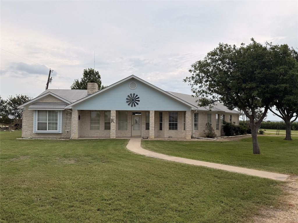 5600 Fm 1466, Coupland