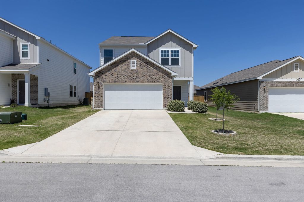 409 Line Of Fire Way, Jarrell