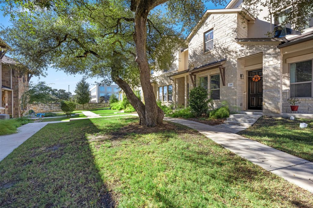 13800 Lyndhurst Street 222, Austin