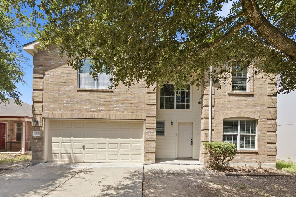 18120 Topsail Street, Manor