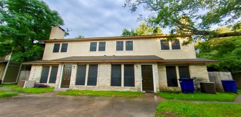1513 Camp Craft Road B, West Lake Hills