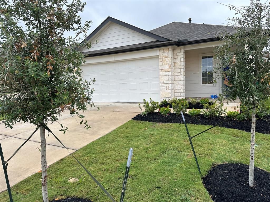 563 Evergreen Sumac Loop, Kyle