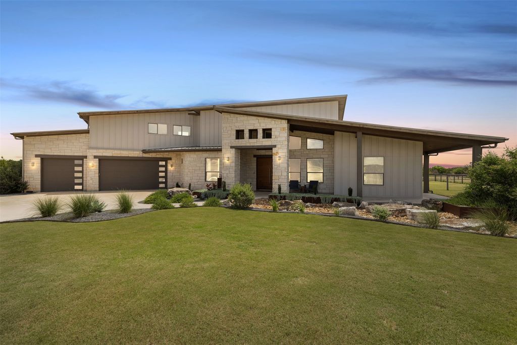 215 Mesa Vista Drive, Leander