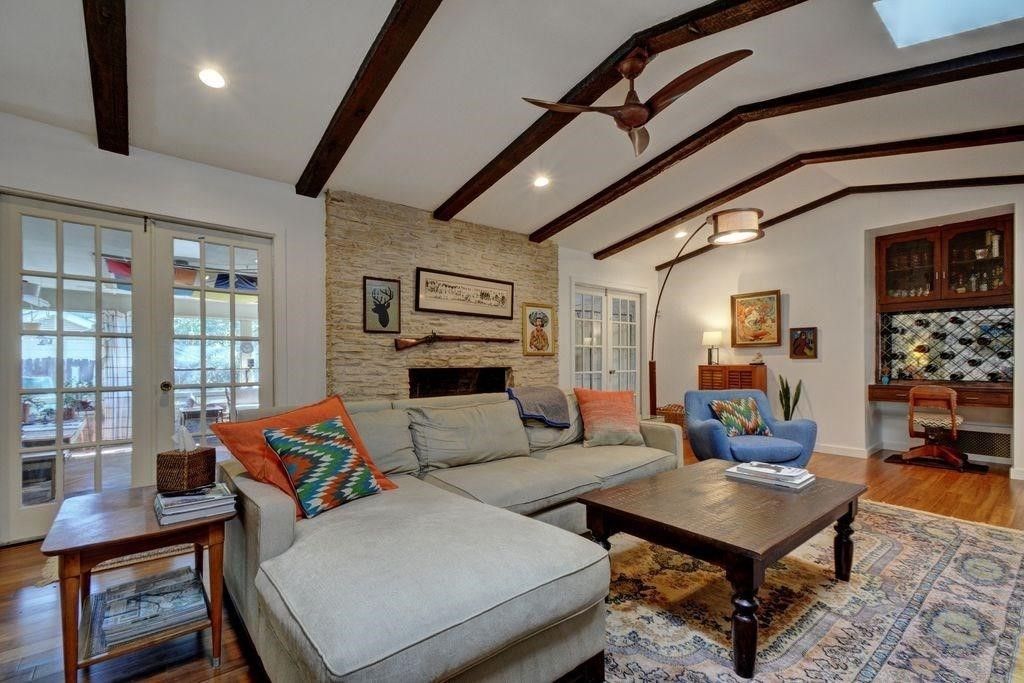 1708 Windoak Drive, Austin