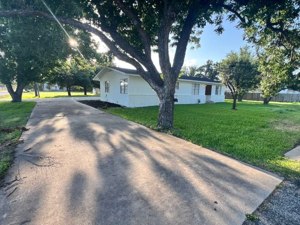 213 S Fm 1660, Hutto