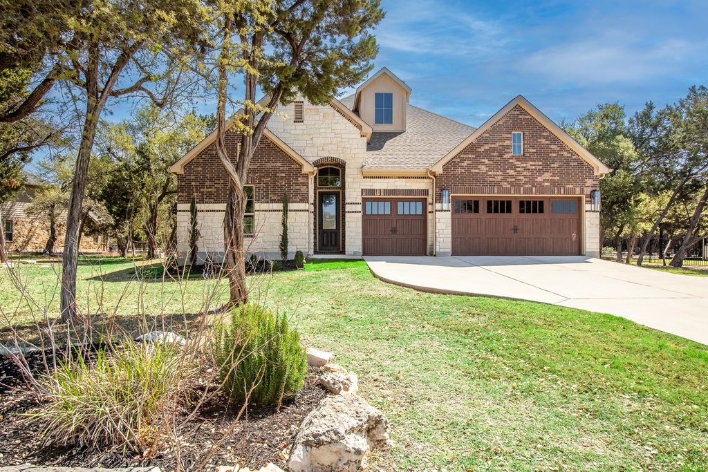 1165 Flint Rock Loop, Driftwood