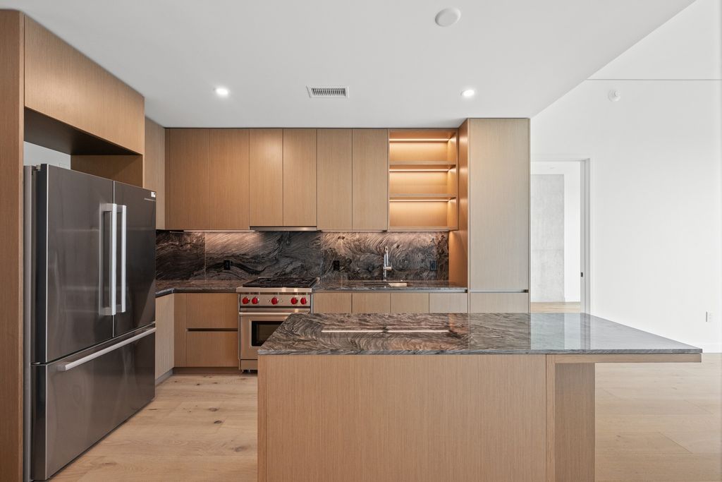 610 Davis Street 3303, Austin