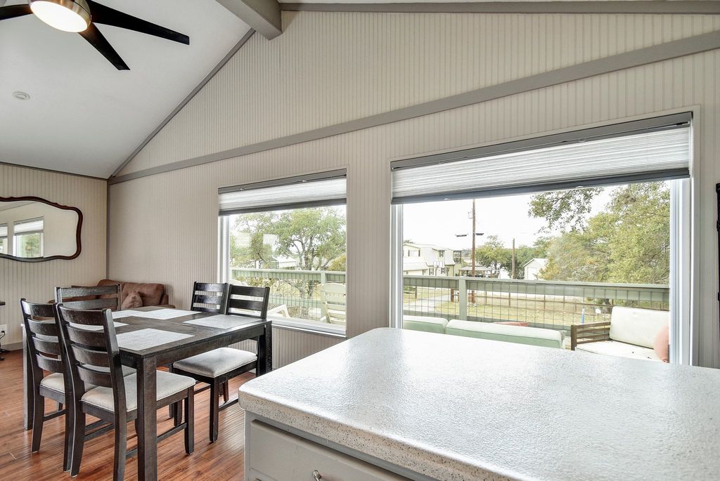 2591 Lakeshore Drive, Canyon Lake
