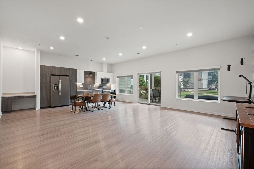 4361 S Congress Avenue 111, Austin