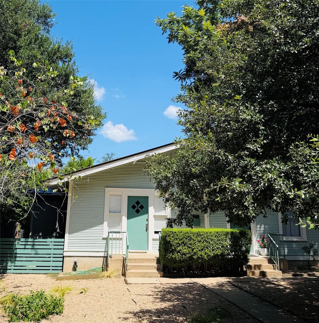 3212 E Oakmont Boulevard B, Austin