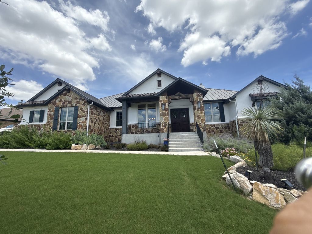 604 Brave Face Street, Leander