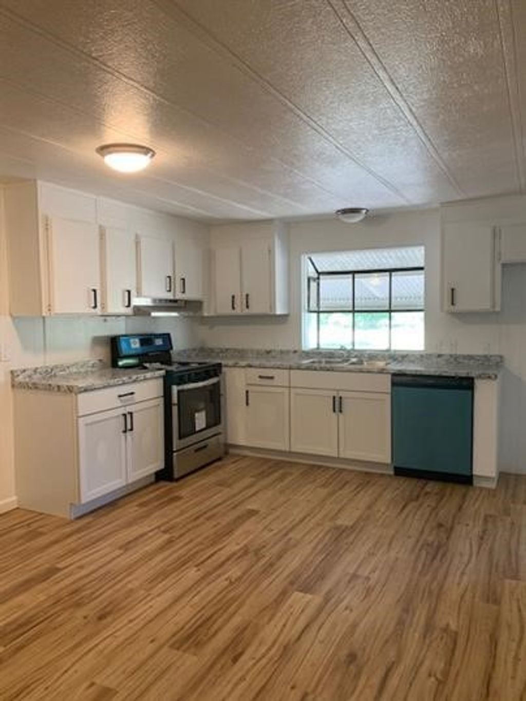 3041 Fm 671 Road, Luling