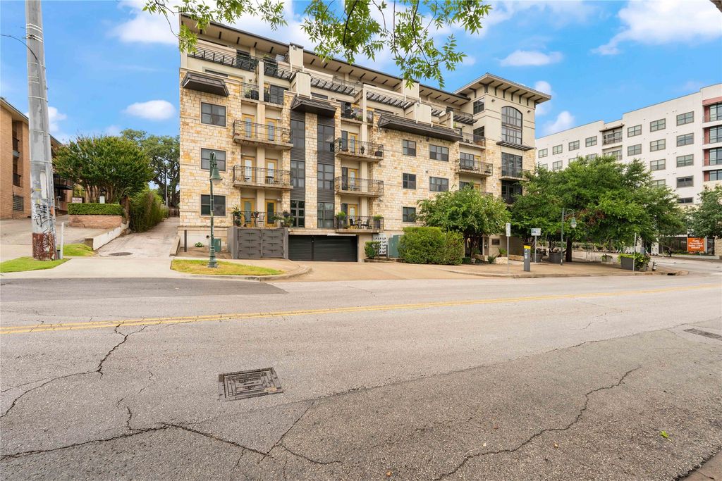 1812 West Avenue 408, Austin