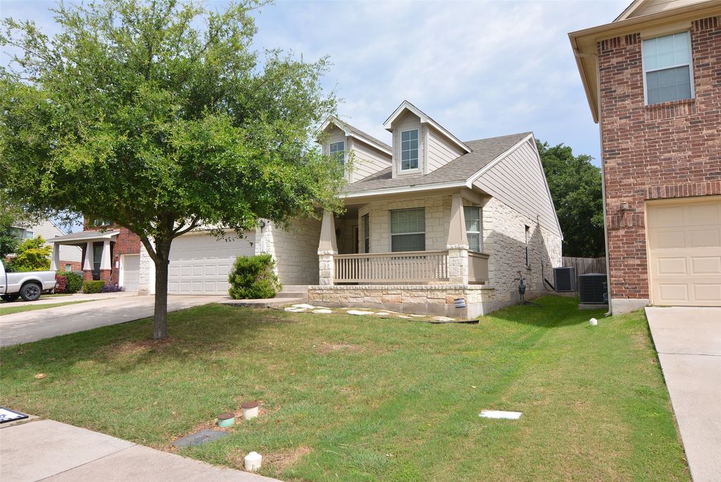 1303 Horseshoe Ranch Drive, Leander
