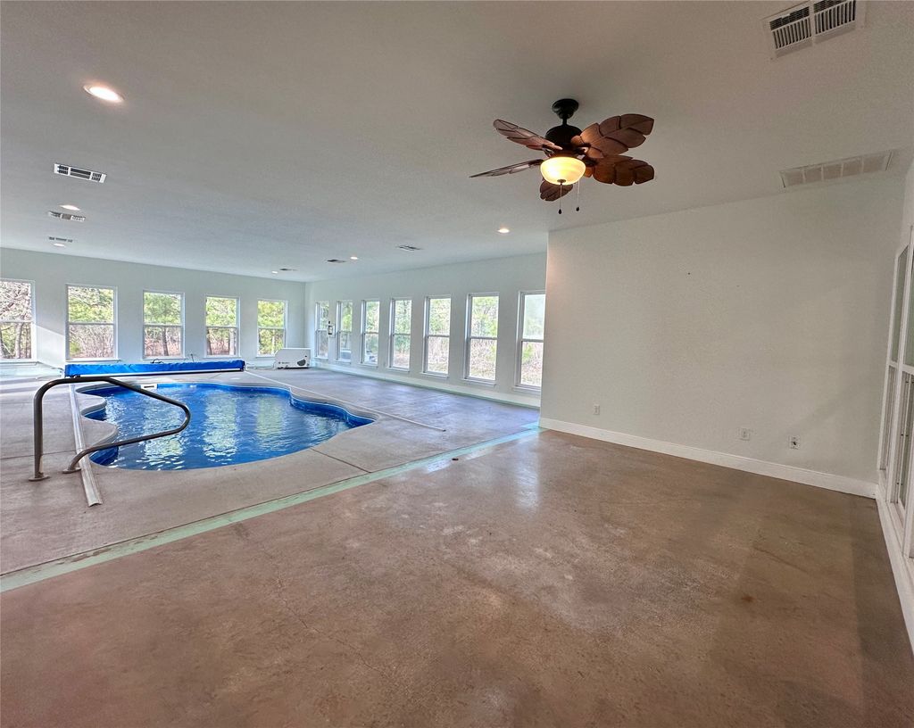 124 Pine Path, Bastrop