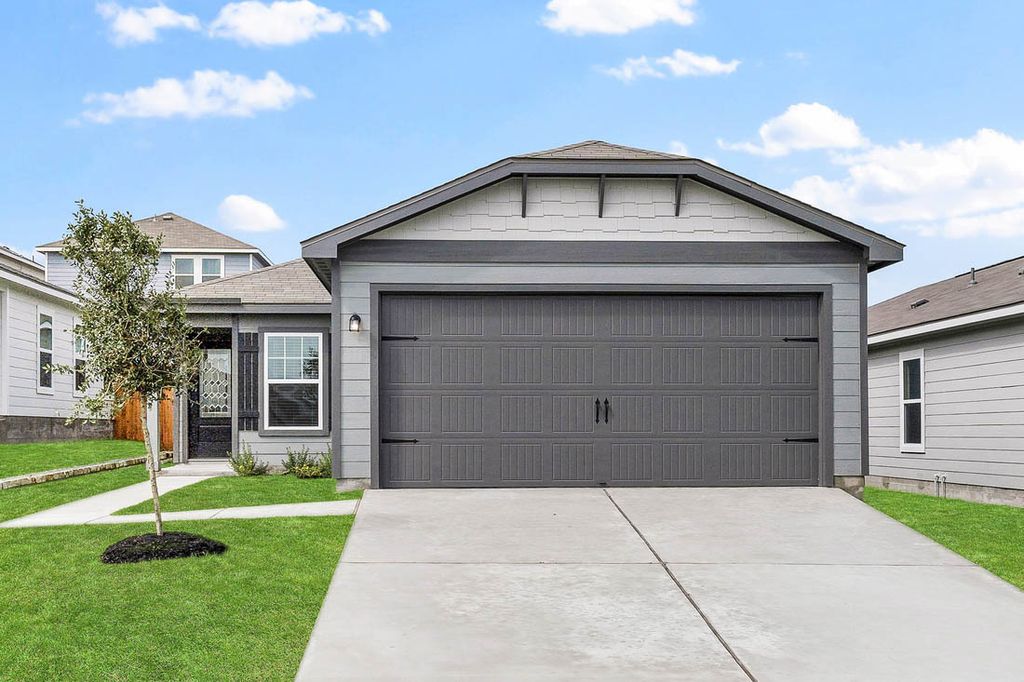 205 Paradise Canyon Drive, Jarrell