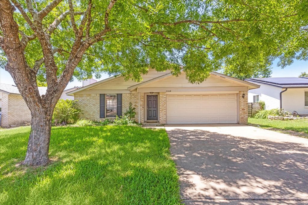 11104 Applewood Drive, Austin