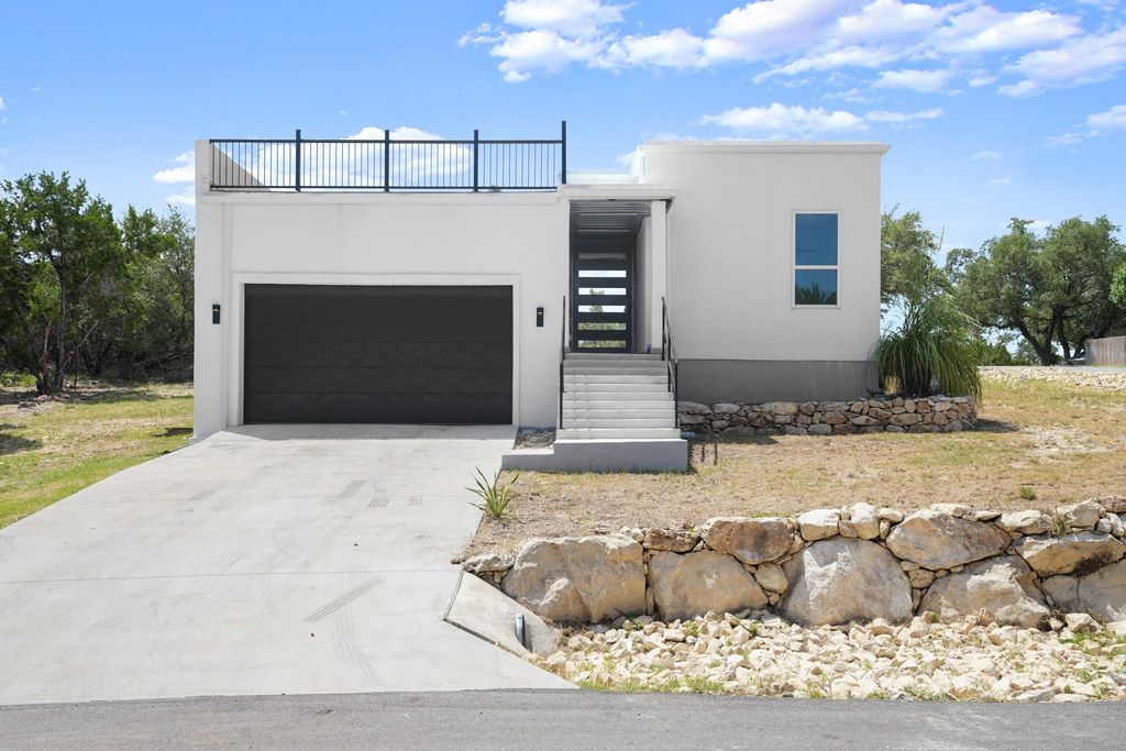 2401 Thurber Lane, Lago Vista