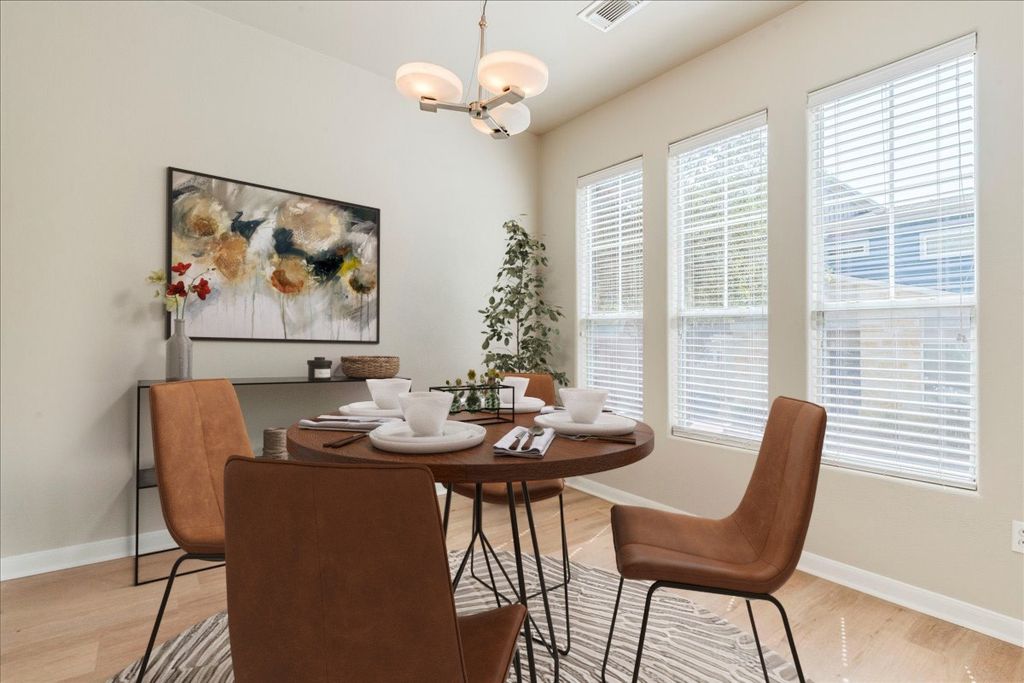 2924 Bond Drive 4c, Austin