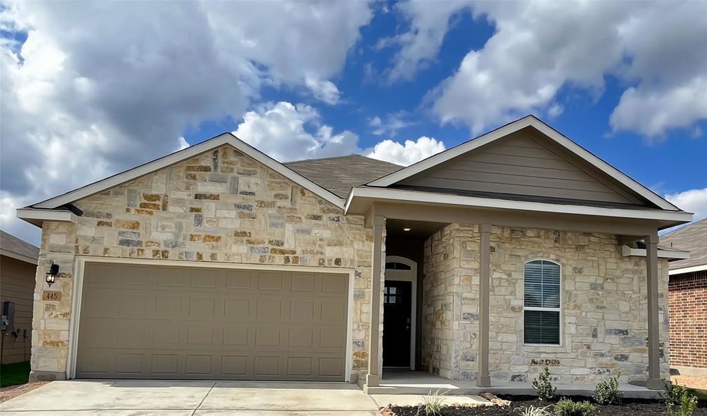 445 Blue Stem Road, New Braunfels