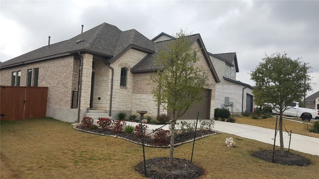 212 Freeman Loop, Liberty Hill