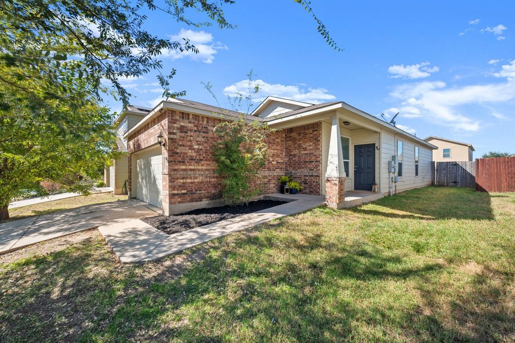 5704 Levenwood Lane, Austin