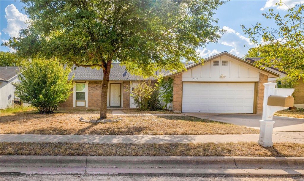 2201 Singletree Avenue, Austin