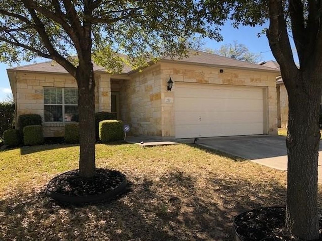 220 Housefinch Loop, Leander
