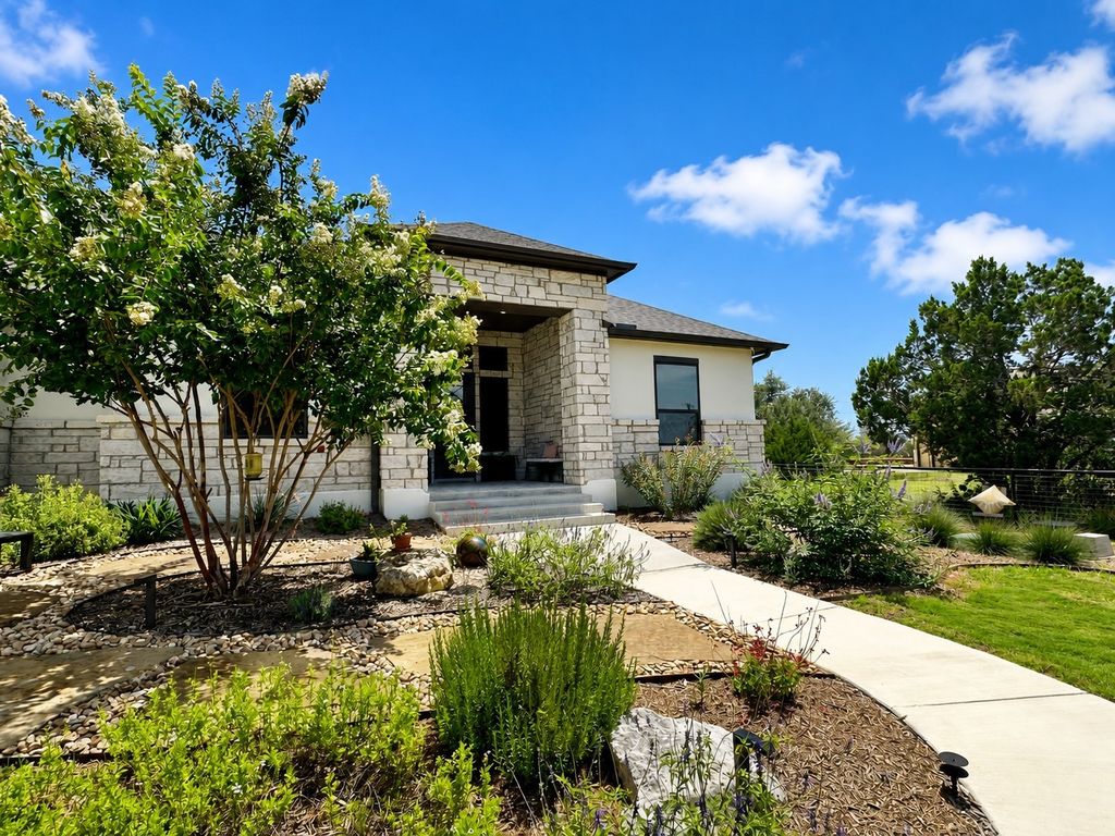 365 Warbler Drive, Spring Branch