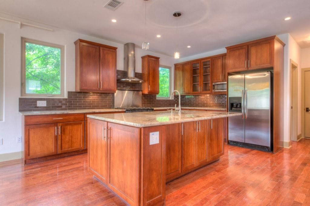 605 Peacock Lane C, Austin