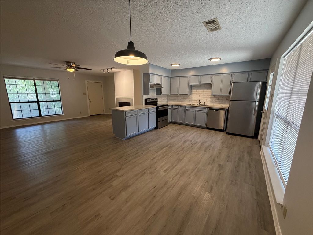 11101 Oak Branch Drive A & B, Austin