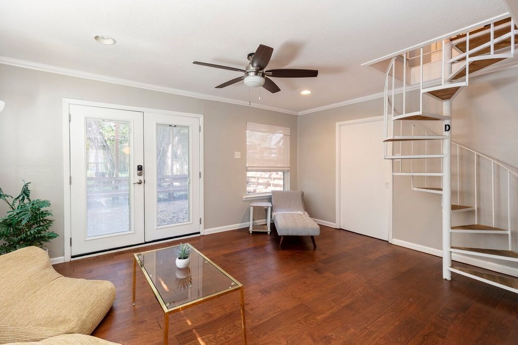 1711 Deerfield Drive, Austin