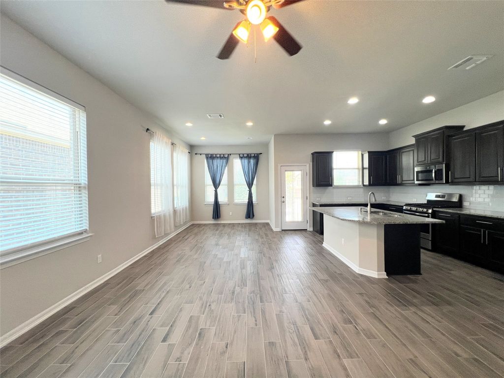 2101 Dillon Pond Lane B, Pflugerville