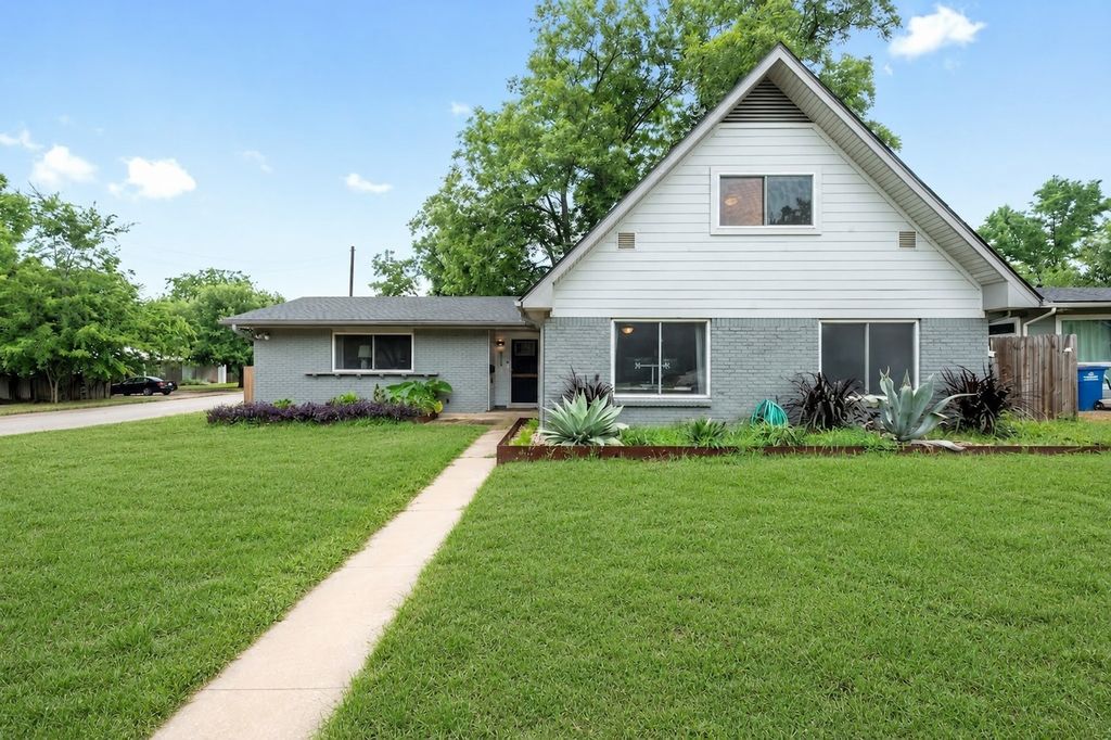 2609 Friar Tuck Lane, Austin