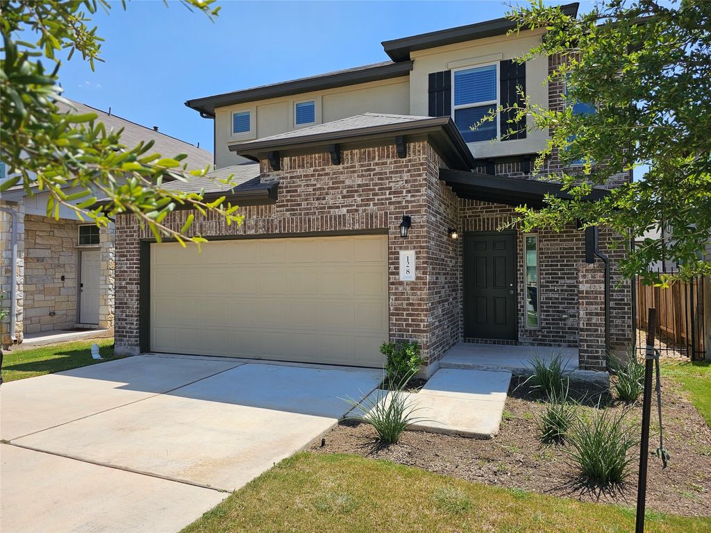 128 Munk Lane, Leander