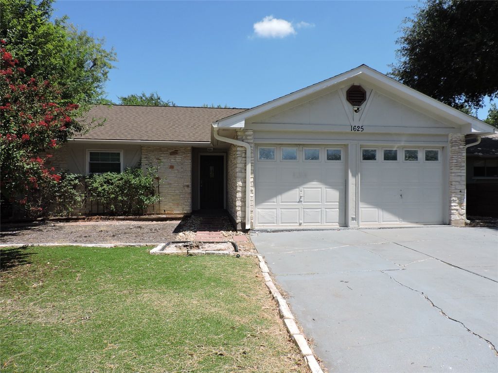 1625 Chippeway Lane, Austin