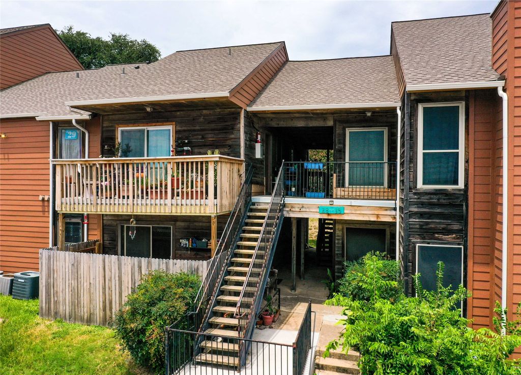 6903 Deatonhill Drive 28, Austin