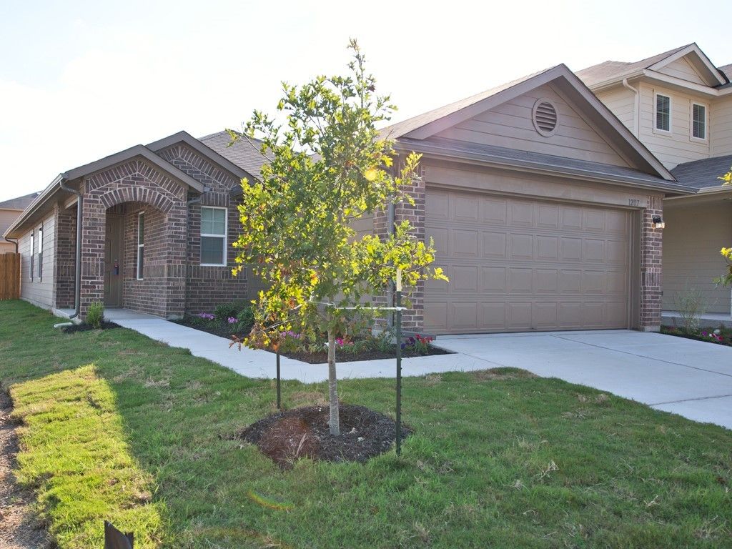 12117 Greywacke Drive, Manor