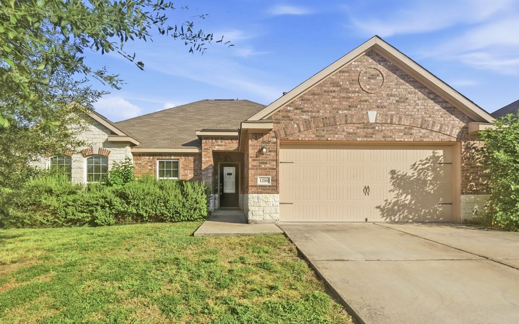 1216 Violet Lane, Kyle