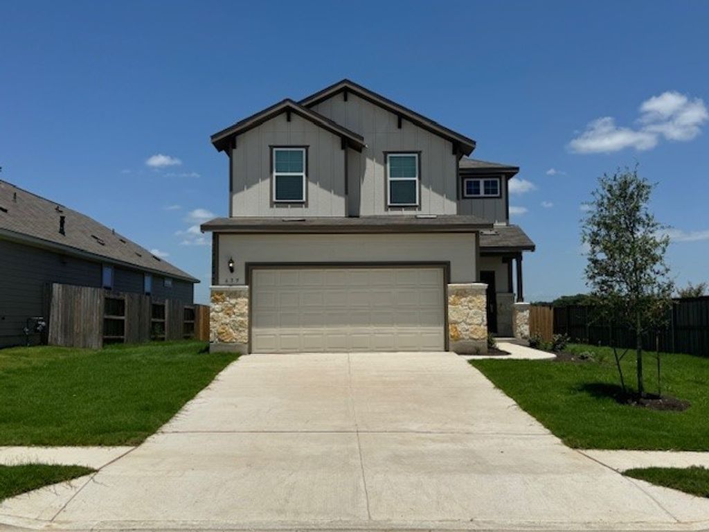 639 Papaya Drive, Buda