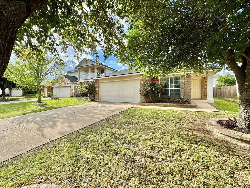 1015 Aiken Drive, Leander