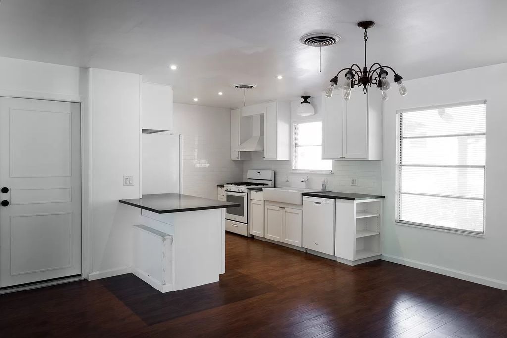 11507 Whitewing Avenue, Austin