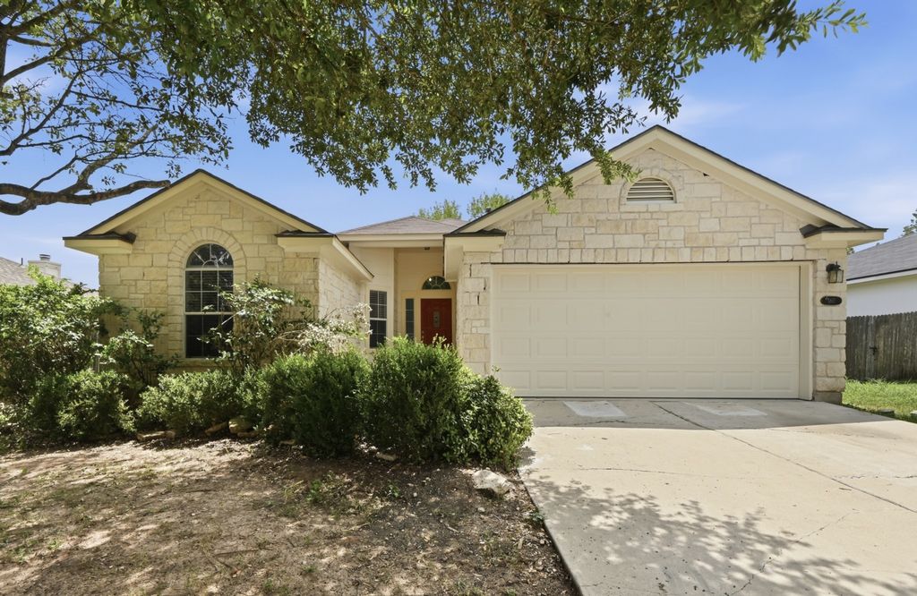 160 Atlantis, Kyle