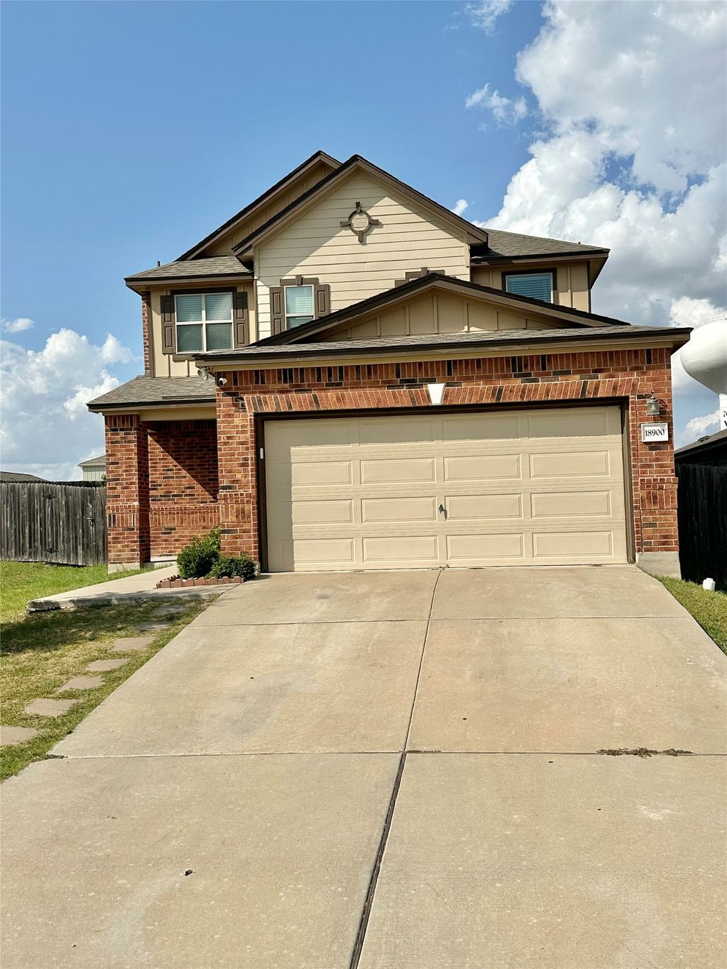 18900 Lady Bird Johnson Street, Manor