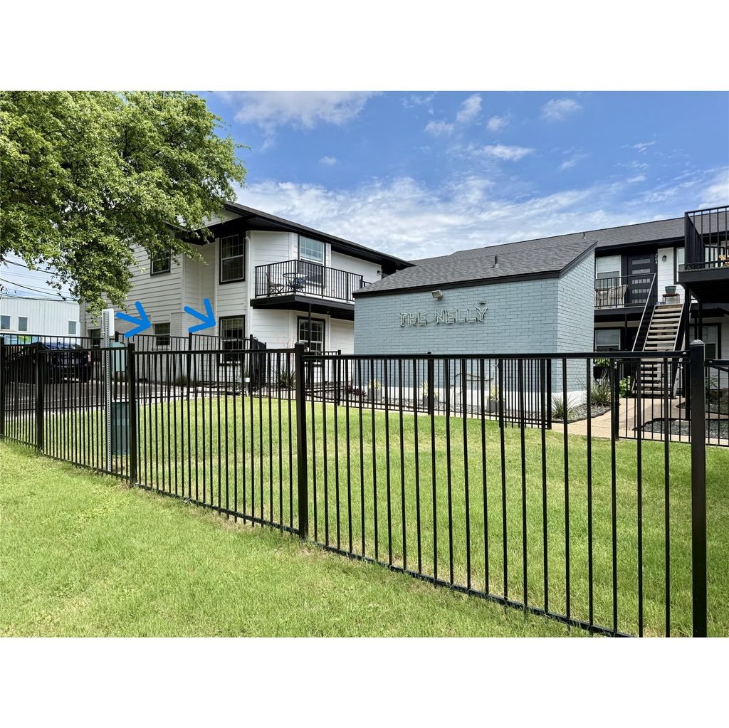 700 Nelray Boulevard 1, Austin